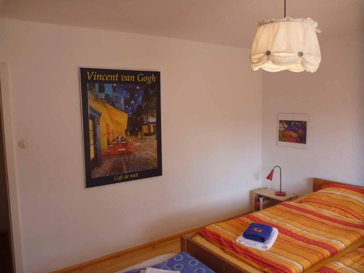 Апартаменты Haus Hollerbusch Нойнбург-форм-Вальд Экстерьер фото